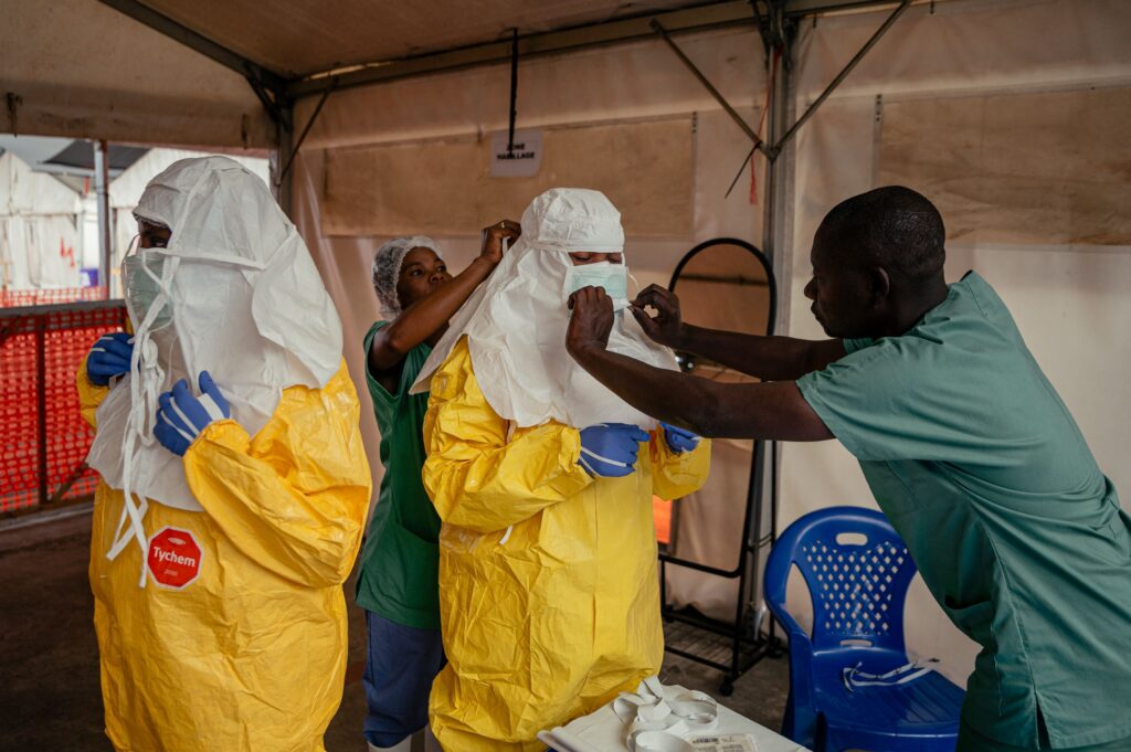 Ebolaan kuolleita jo yli 60 Afrikan viimeisimmässä epidemiassa – kuvituskuva