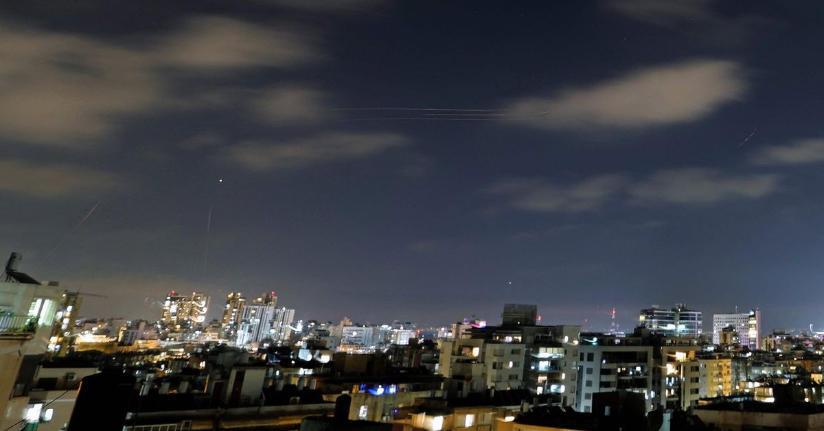 Israel sanoo torjuvansa uutta Iranin ampumaa ohjusaaltoa – tämän tiedämme nyt – kuvituskuva