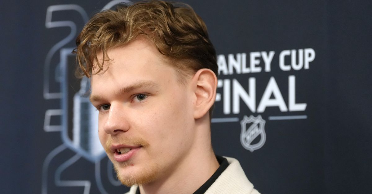 Karhu-Kissojen ja Mikkelin kautta Las Vegasiin – Jukurien latvialaistähti Albert Smits nousi NHL-finaalien valokeilaan – kuvituskuva
