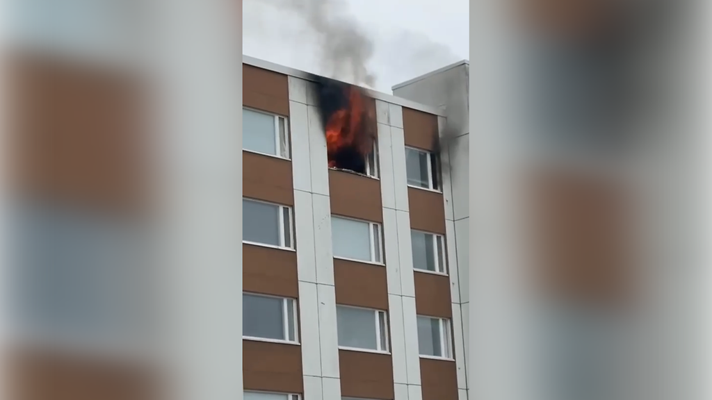 Kerrostalon asunto tuhoutui tulipalossa Seinäjoella – katso video paikalta