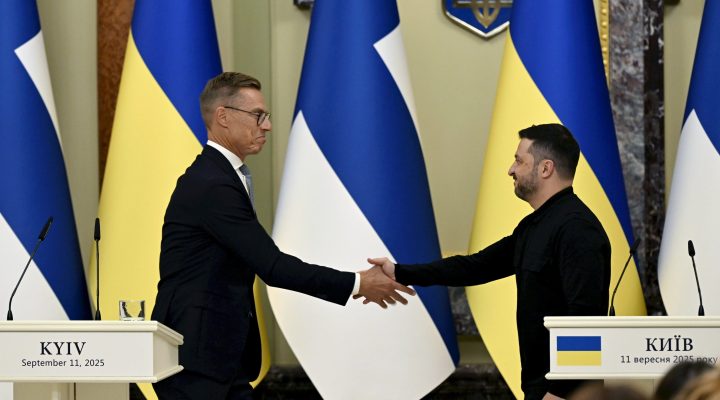 Zelenskyi tapaa Stubbin Tallinnassa – Ukrainan ilmapuolustus ja droonit esillä Suomen johdon keskusteluissa